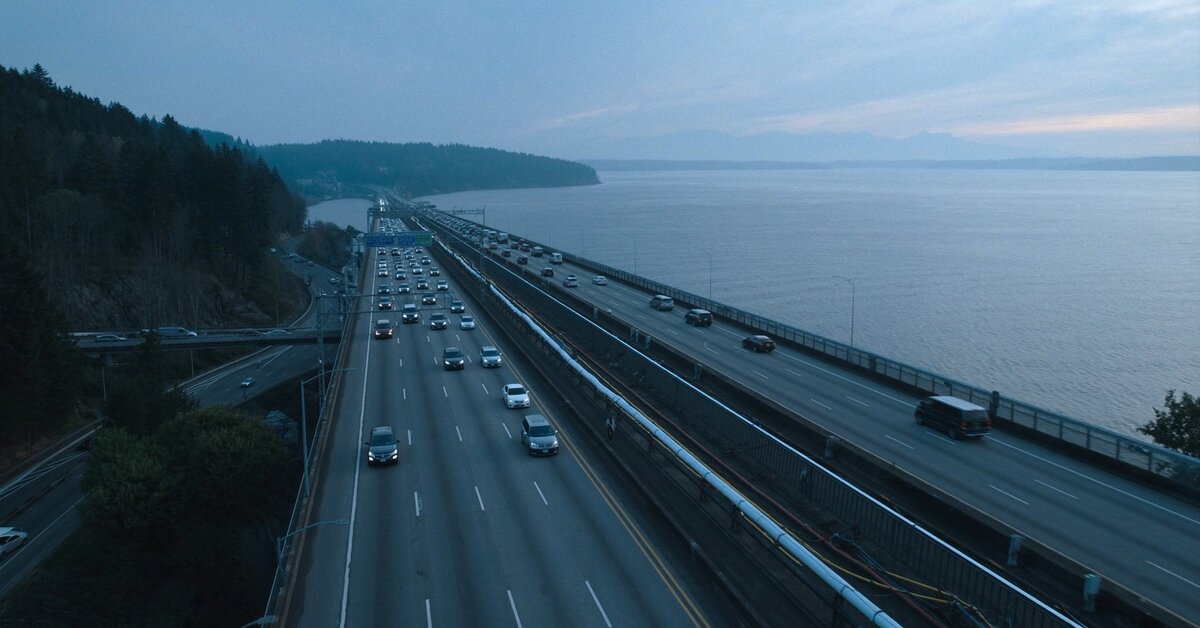 SR-520 floating bridge commute route from Sammamish to Seattle across Lake Washington