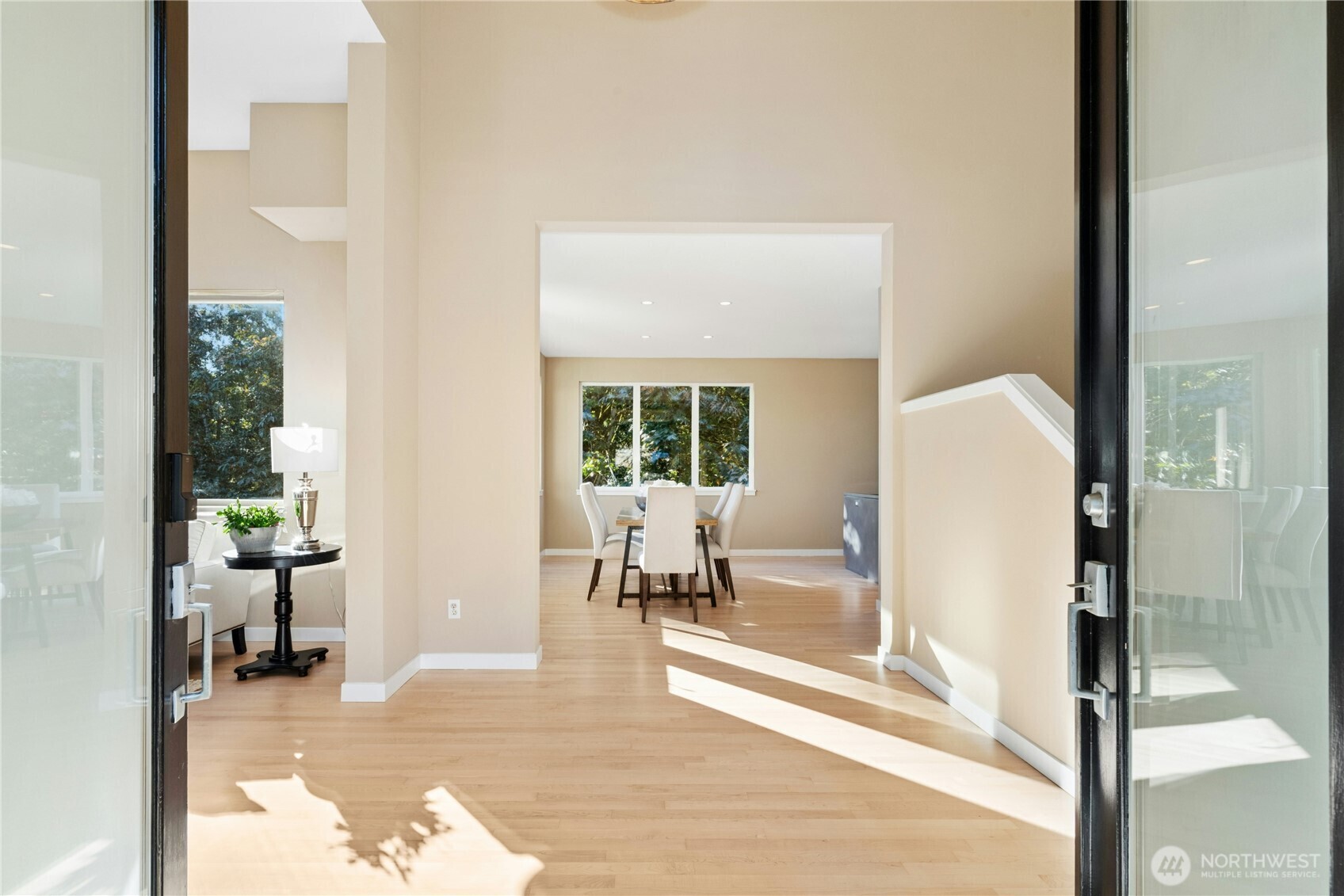 Entry looking toward the dining room